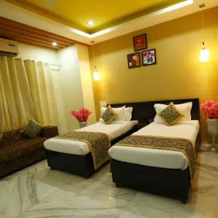 Hotel Rajwada Inn & Club Udaipur Esterno foto